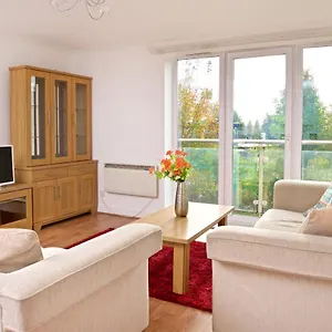  Apartment - Economy - Close To Airport Ee1